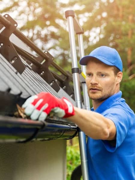 Gutter Cleaning Service in Toronto ON 7